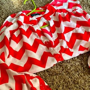 Coral and white flowy chevron shirt